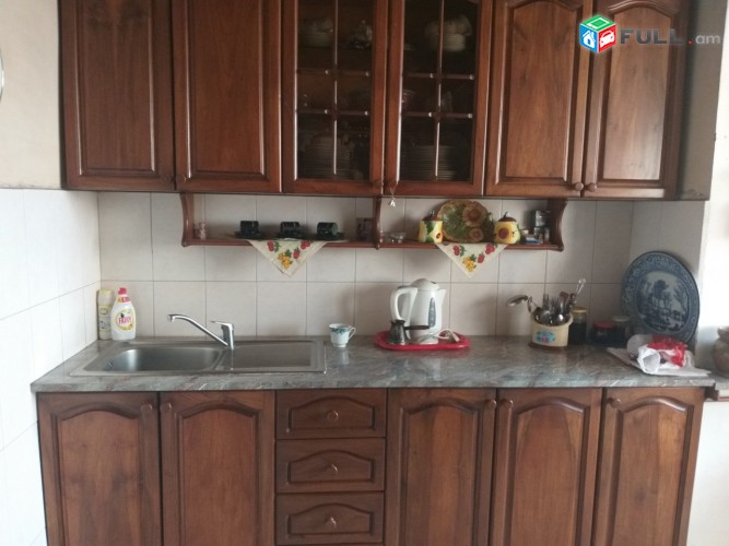 Vardzov bnakaran Komitasum 2264