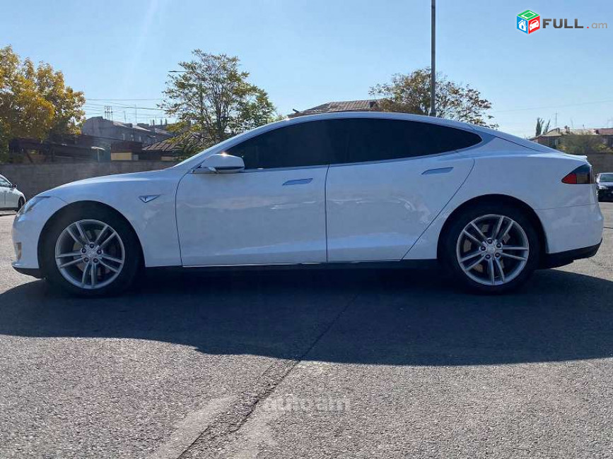 Tesla Model S , 2014թ.