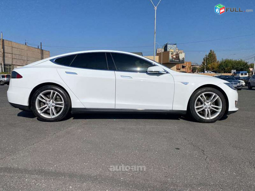 Tesla Model S , 2014թ.