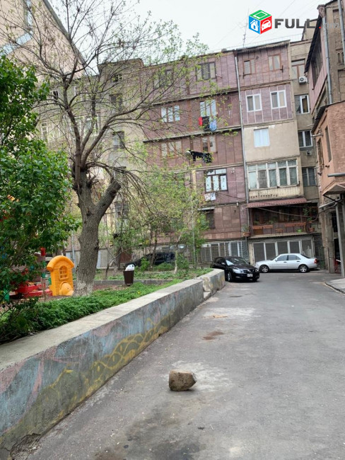  2 սենյականոց բնակարան  Մաշտոցի պողոտայում 