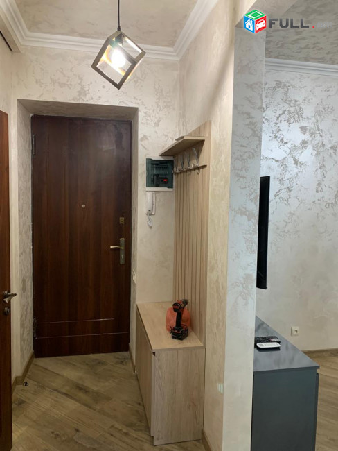 Վարձով 2 սենյականոց բնակարան Կենտրոնում