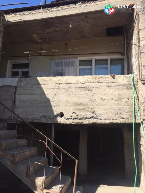 Երկու հարկանի քարե տուն Արմավիրում, 650 ք.մ., մասնակի վերանորոգում