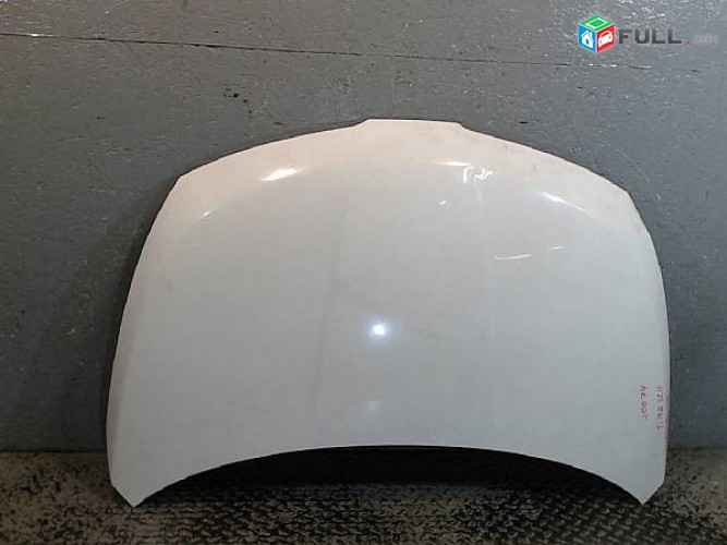 nissan tiida kapot