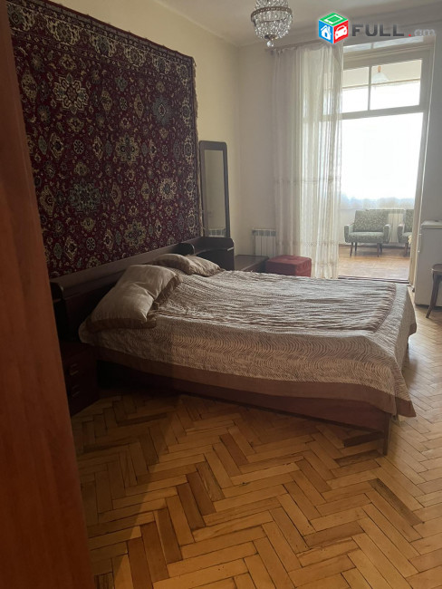Erkarajamket e trvum Komitas 1  gic 