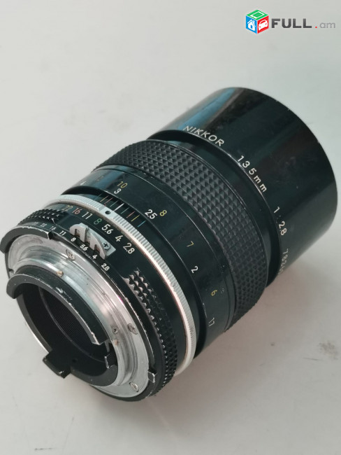 Телеобъектив NIKKOR от Nikon