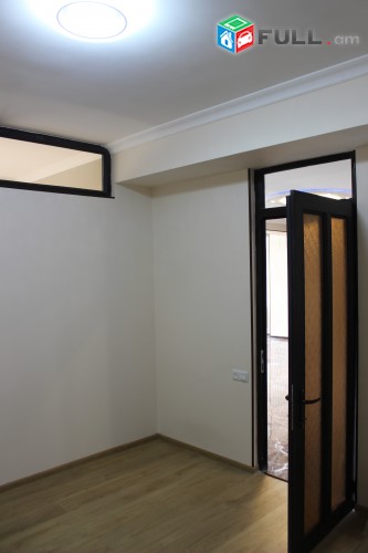 2-3 սենյակ, փոքր կենտրոն, կապիտալ վերանորոգված, for sale, kentron, կոդ C1183