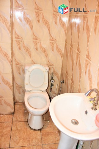 Կոմերցիոն տարածք, 1-ին գիծ, 81մք, Կենտրոնում, for rent, Կոդ G1323