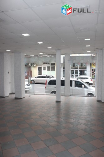 Կոմերցիոն տարածք, 1-ին գիծ, 81մք, Կենտրոնում, for rent, Կոդ G1323