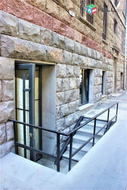 Բազմաֆունկցիոնալ գույք, Buzand St կենտրոնում, 35 ք.մ.
