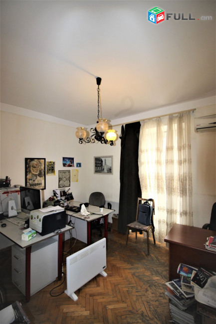 Մոսկովյան փողոց,կենտրոն,63 քմ, Գրասենյակային տարածք , for rent, Կոդ G1109