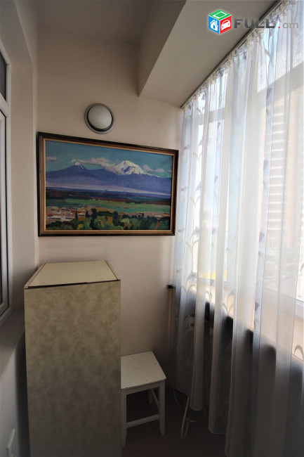 Հրաչյա Ներսիսյան փողոց, 3 սենյականոց բնակարան,90ք.մ, for rent, Կոդ B1217