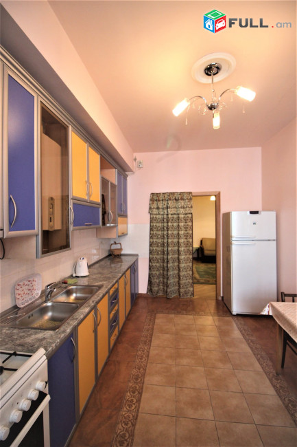 Հրաչյա Ներսիսյան փողոց, 3 սենյականոց բնակարան,90ք.մ, for rent, Կոդ B1217