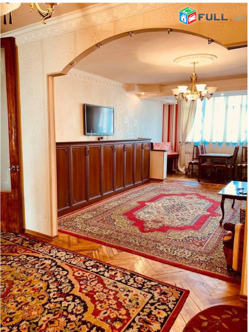 Ամիրյան փողոց,110քմ,մի քանի պատշգամբ,3 սենյականոց բնակարան , for rent,Կոդ  B1229