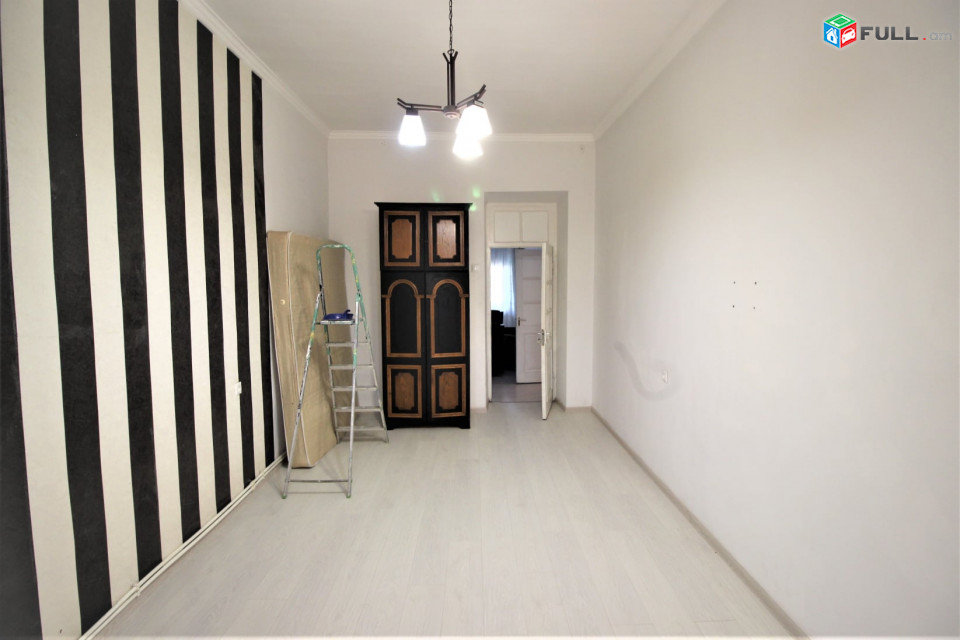  Կորյունի փողոց,85քմ,մի քանի պատշգամբ,2 սենյականոց բնակարան, for rent, Կոդ B1251