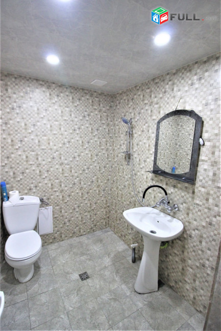  Կորյունի փողոց,85քմ,մի քանի պատշգամբ,2 սենյականոց բնակարան, for rent, Կոդ B1251
