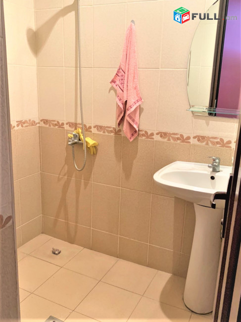 Կիևյան փողոց,2 սենյականոց բնակարան,65քմ, for rent, Կոդ B1266