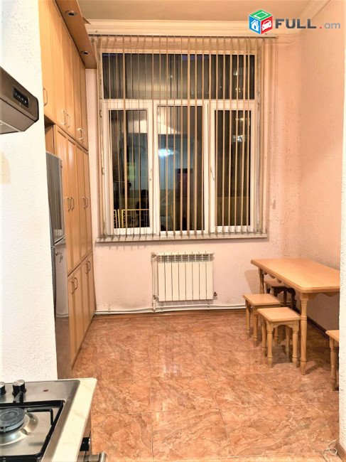 Կիևյան փողոց,2 սենյականոց բնակարան,65քմ, for rent, Կոդ B1266