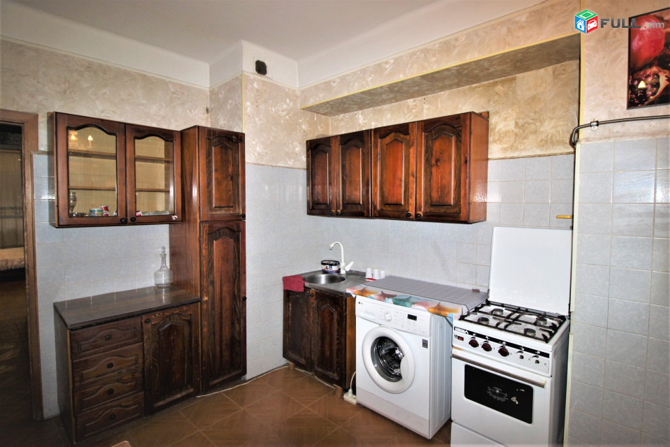 Խորենացի փողոց,95քմ,3 սենյականոց բնակարան , for rent, կոդ B1273