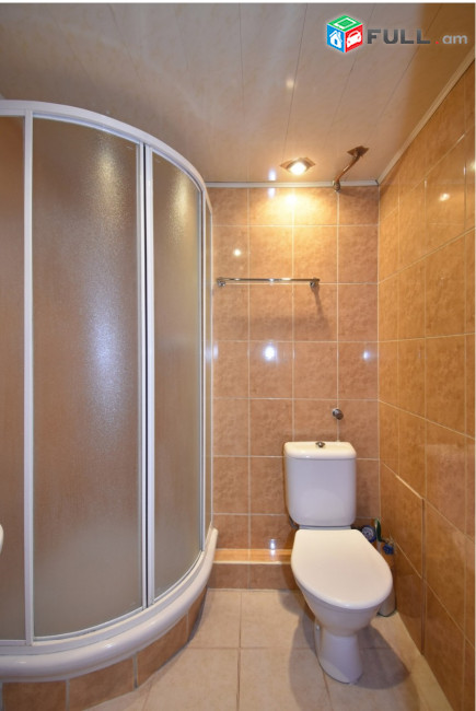 Ամիրյան փողոց,1 սենյականոց բնակարան,42 ք.մ., for rent, Կոդ B1277