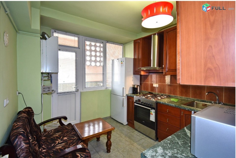 Ամիրյան փողոց,1 սենյականոց բնակարան,42 ք.մ., for rent, Կոդ B1277