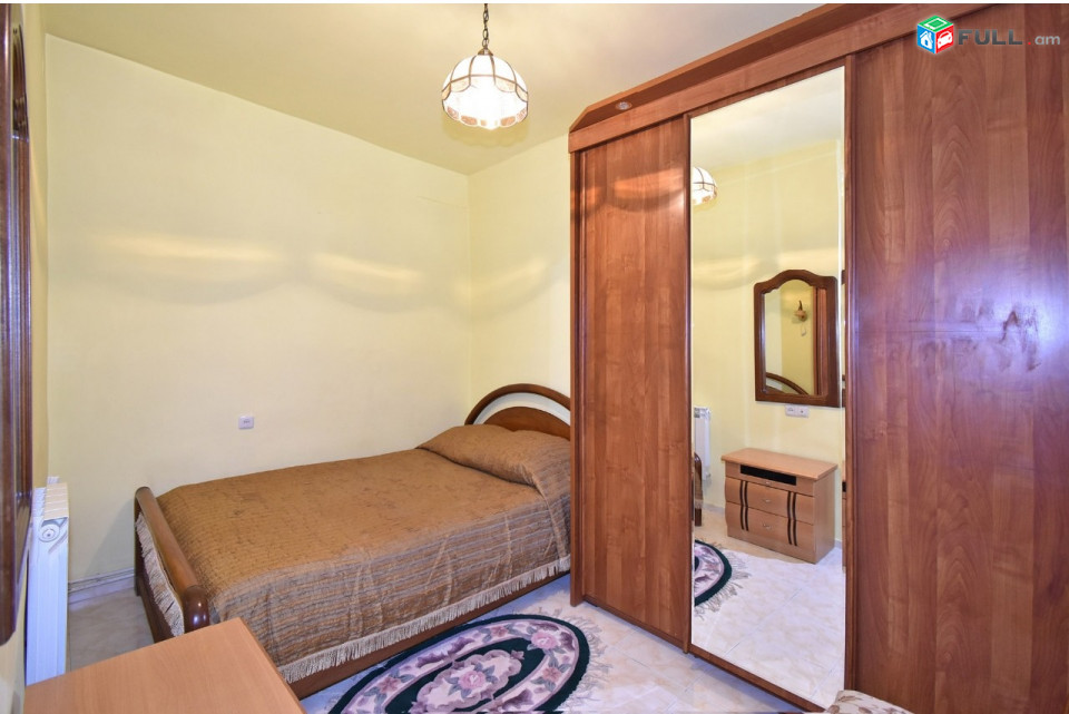 Ամիրյան փողոց,1 սենյականոց բնակարան,42 ք.մ., for rent, Կոդ B1277