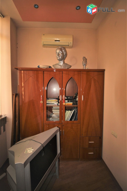 Չարենցի փողոց,կենտրոն,110քմ,Գրասենյակային տարածք , for rent, Կոդ G1539