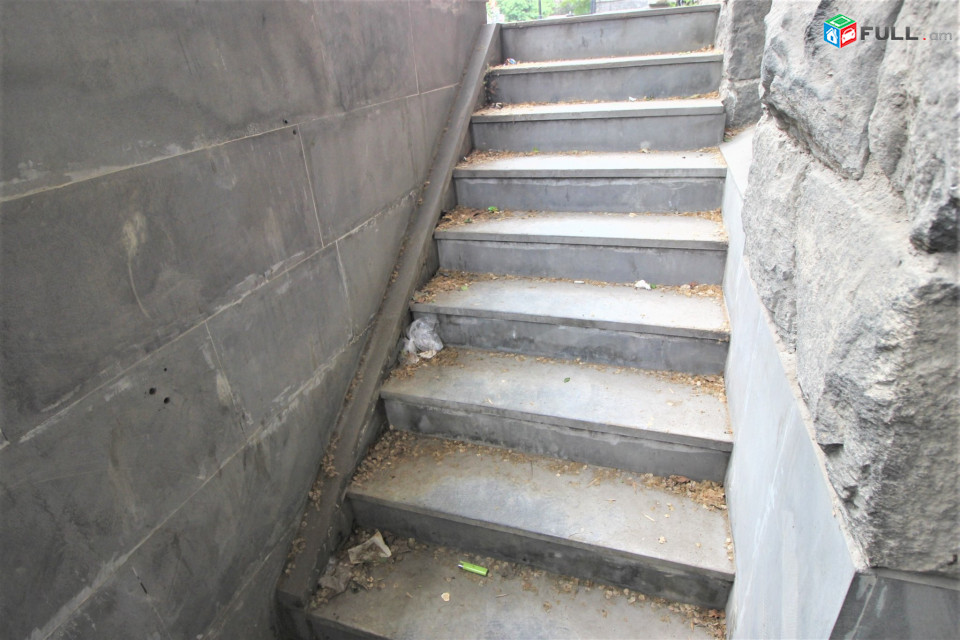 Պուշկինի փողոց,կենտրոնում,90քմ.,Բազմաֆունկցիոնալ գույք ,for rent, Կոդ G1540