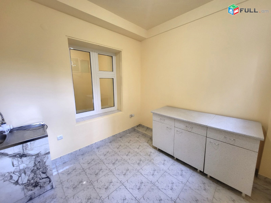 Վարձով է տրվում գրասեյակային տարածք ։ for rent Կոդ G1548