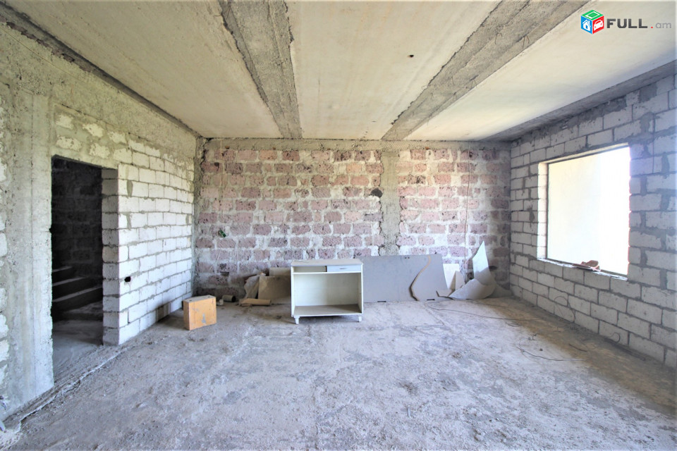 Երեք հարկանի քարե տուն Քասախում,500քմ, for sale, Կոդ C1366