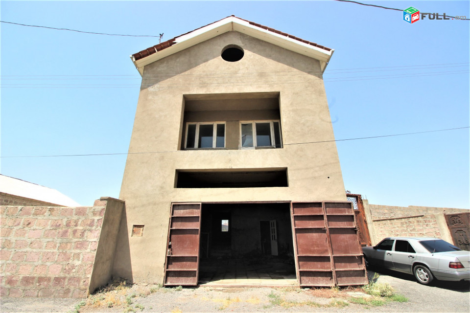 Երեք հարկանի քարե տուն Քասախում,500քմ, for sale, Կոդ C1366