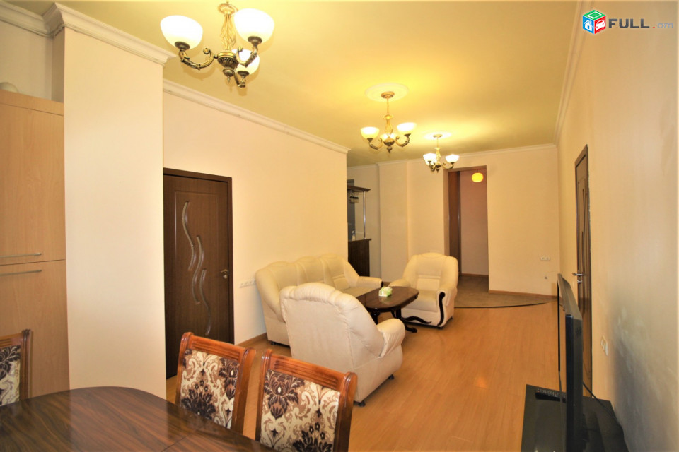 Սայաթ-Նովայի պողոտա,86ք.մ, 3 սենյականոց բնակարան,2 սանհանգույց,for rent,Կոդ B1315
