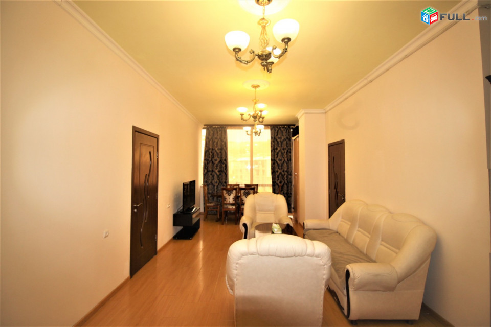 Սայաթ-Նովայի պողոտա,86ք.մ, 3 սենյականոց բնակարան,2 սանհանգույց,for rent,Կոդ B1315