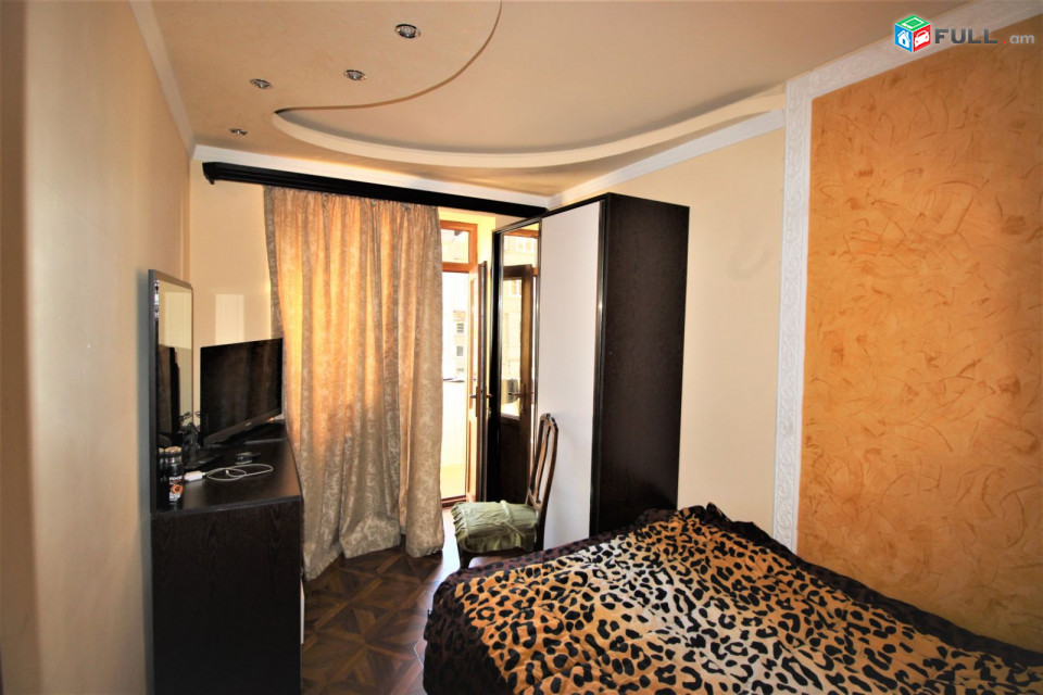 Վրացական փողոց,105քմ.,3 սենյականոց բնակարան, for rent, Կոդ B1330