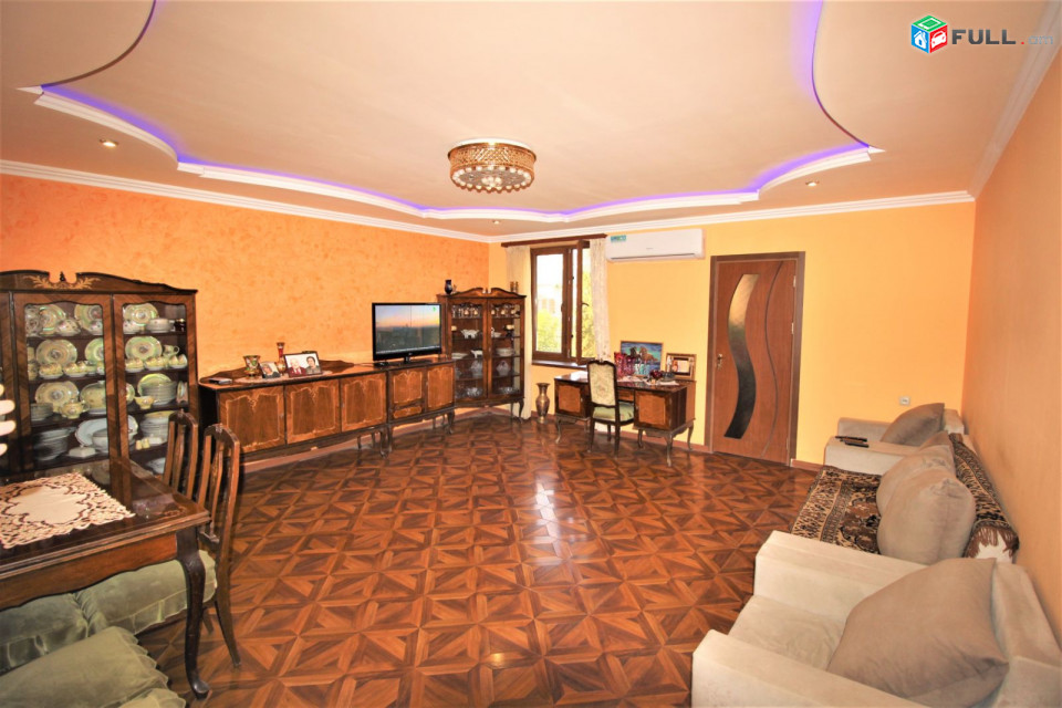 Վրացական փողոց,105քմ.,3 սենյականոց բնակարան, for rent, Կոդ B1330
