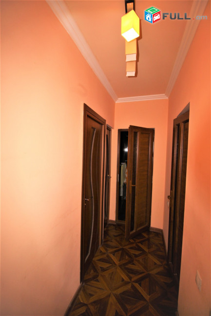 Վրացական փողոց,105քմ.,3 սենյականոց բնակարան, for rent, Կոդ B1330