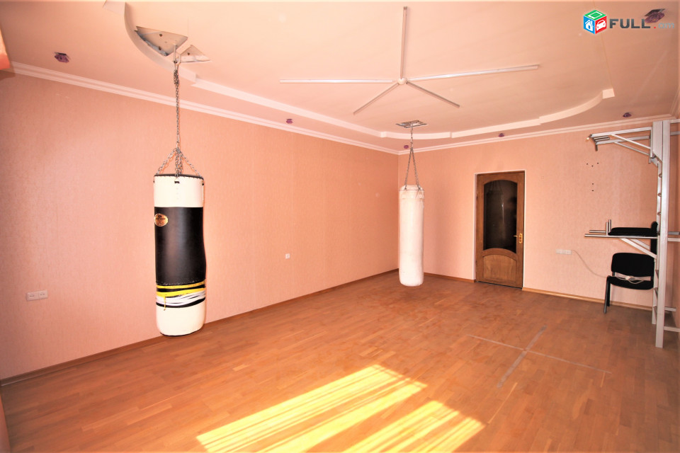 Մեսրոպ Մաշտոցի պողոտա,կենտրոն,160քմ,Գրասենյակային տարածք,for rent, Կոդ G1621