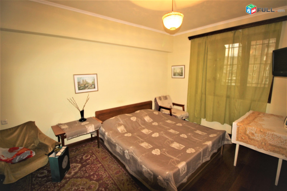 Աբովյան փողոց,80քմ,3 սենյականոց բնակարան,for rent, Կոդ B1338