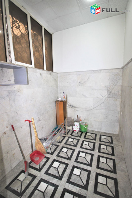 Բազմաֆունկցիոնալ գույք կենտրոնում,103քմ.,for rent, Կոդ G1656
