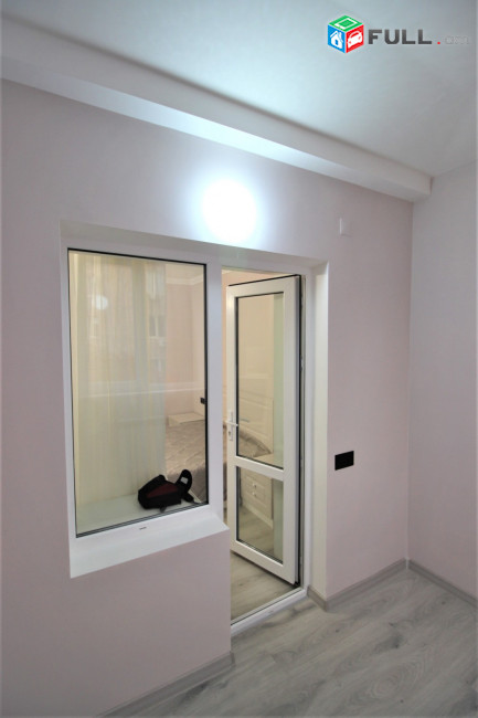 Աբովյան փողոց,90քմ,3 սենյականոց բնակարան,for rent,Կոդ B1360