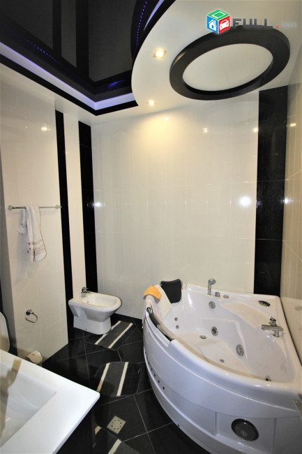 Ռոստոմի փողոց,140քմ,3 սենյականոց բնակարան,for rent,Կոդ B1366