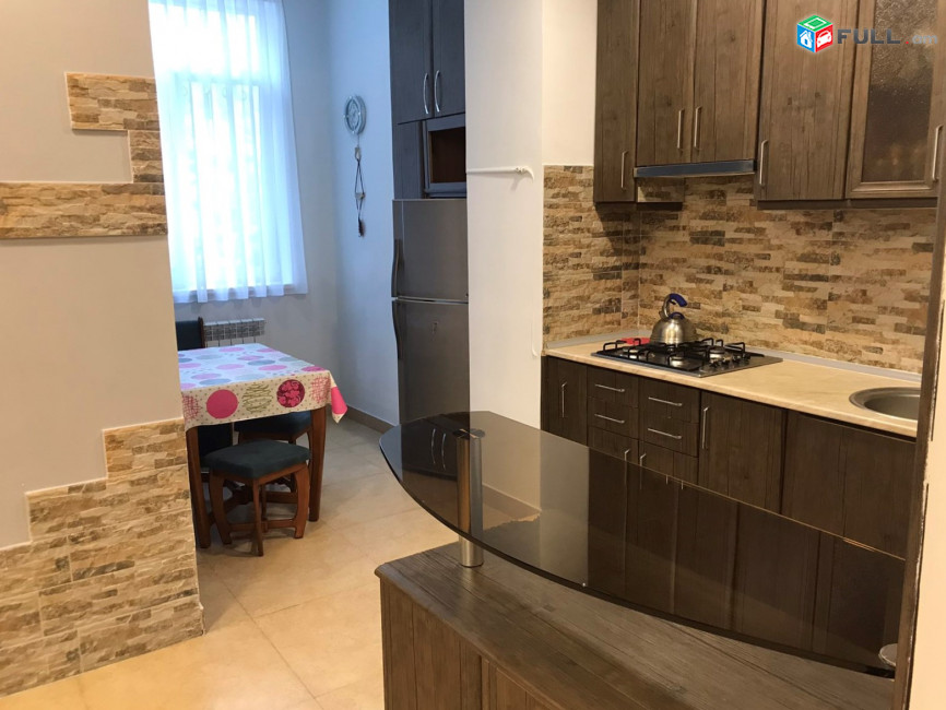 Դերենիկ Դեմիրճյանի փողոց,90քմ,3 սենյականոց բնակարան,for rent,Կոդ B1382