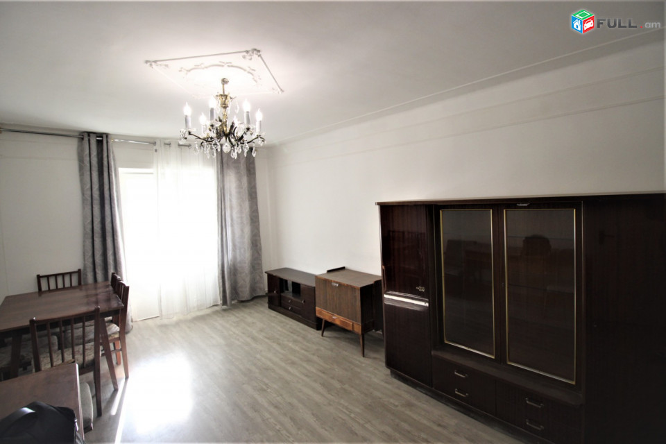 Գրիգոր Լուսավորչի փողոց,3 սենյականոց բնակարան,100քմ,for rent,Կոդ B1396