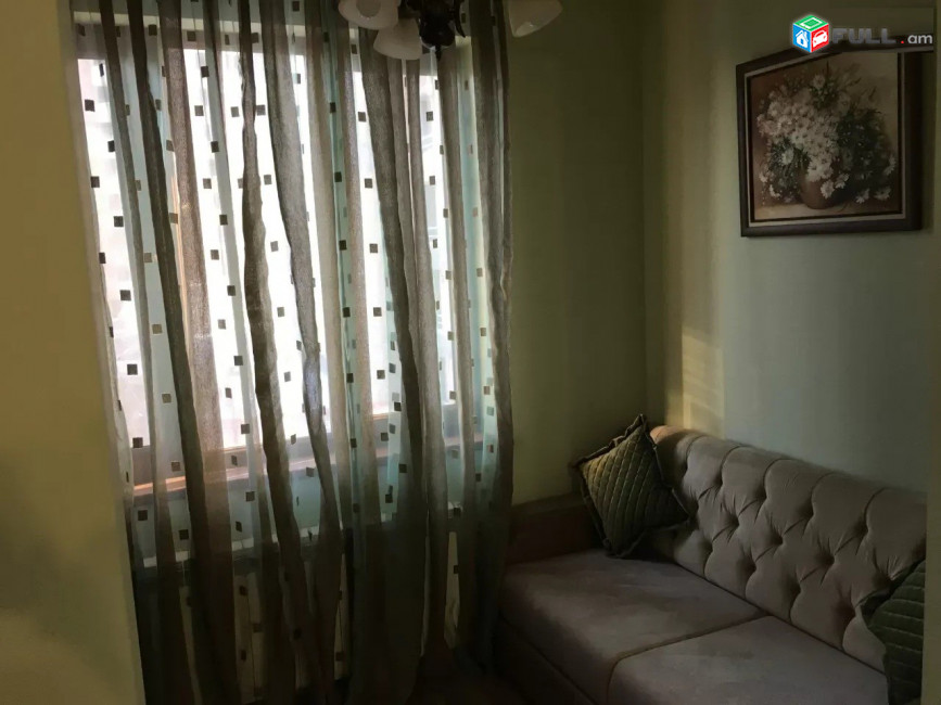 Աբովյան փողոց,2 սենյականոց բնակարան,90քմ,for rent,Կոդ B1409