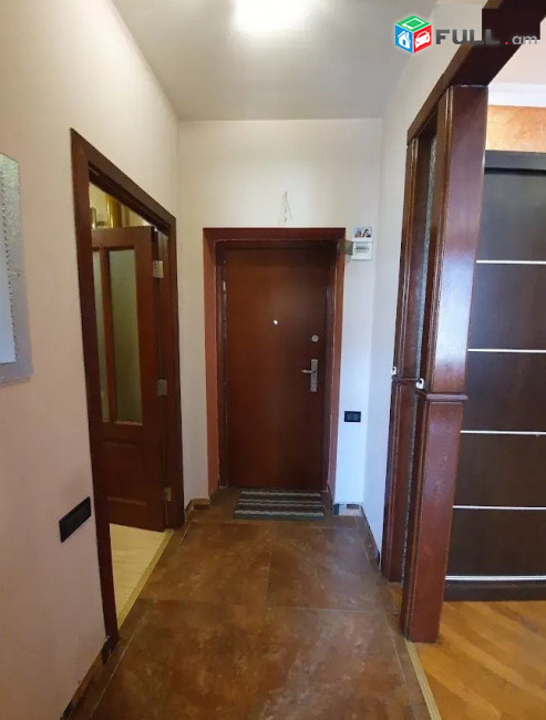 Հանրապետության փողոց,1 սենյականոց բնակարան,38քմ,for rent,B1085