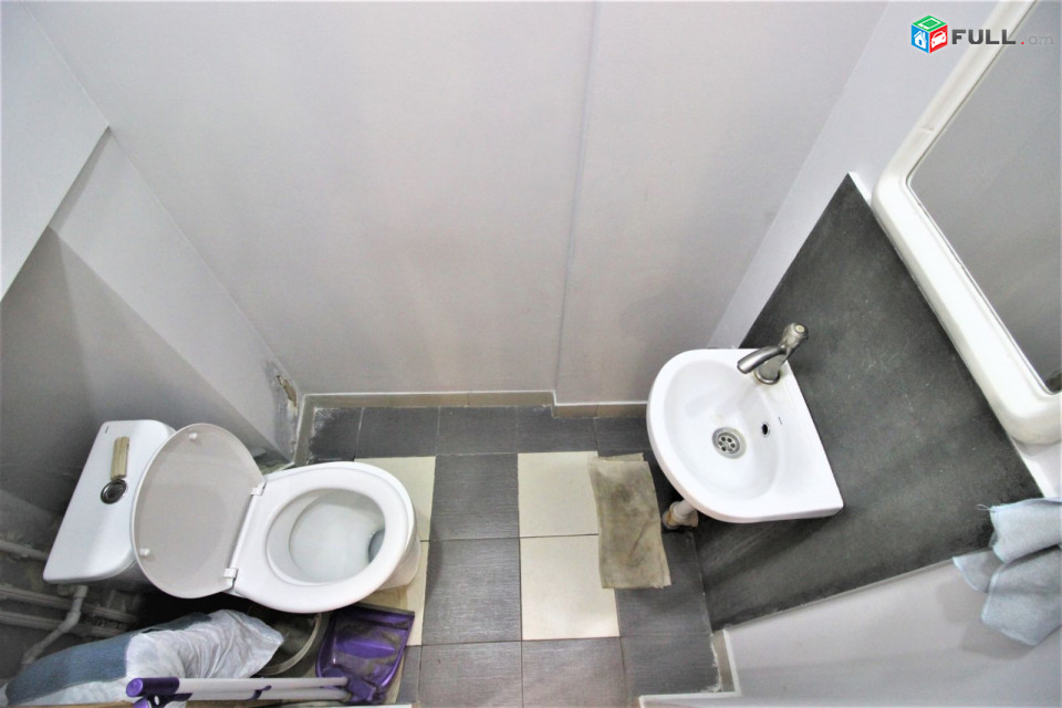 Երվանդ Քոչարի փողոց,կենտրոն,66քմ,Գրասենյակային տարածք,for sale,Կոդ C1483