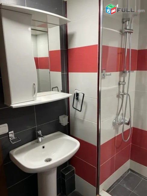 Ամիրյան փողոց, Կենտրոն, վարձով բնակարան,for rent,Կոդ B1421