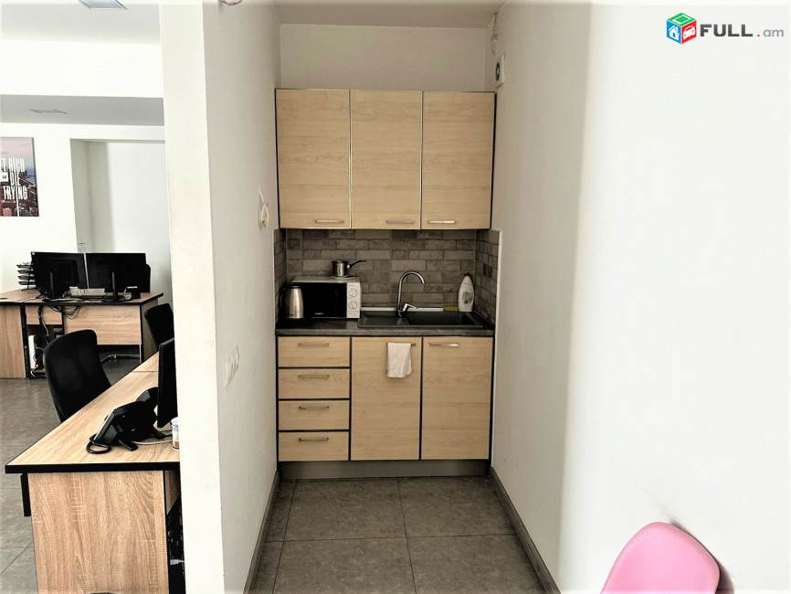 վարձով է տրվում կոմերցիոն տարածք։  for rent  կոդ G1910