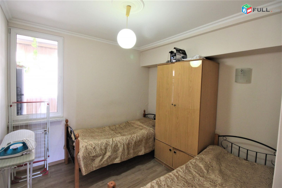 Պուշկինի փողոց, 3 սենյականոց բնակարան, 70քմ, for rent, կոդ B1447