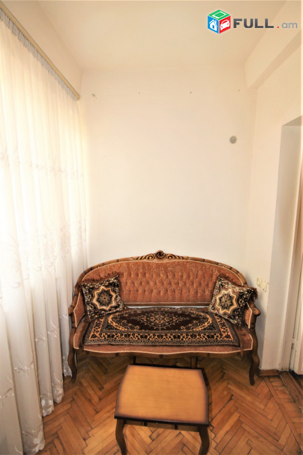 Վարդանանց փողոց, 3 սենյականոց բնակարան, 80քմ, for rent, կոդ B1449