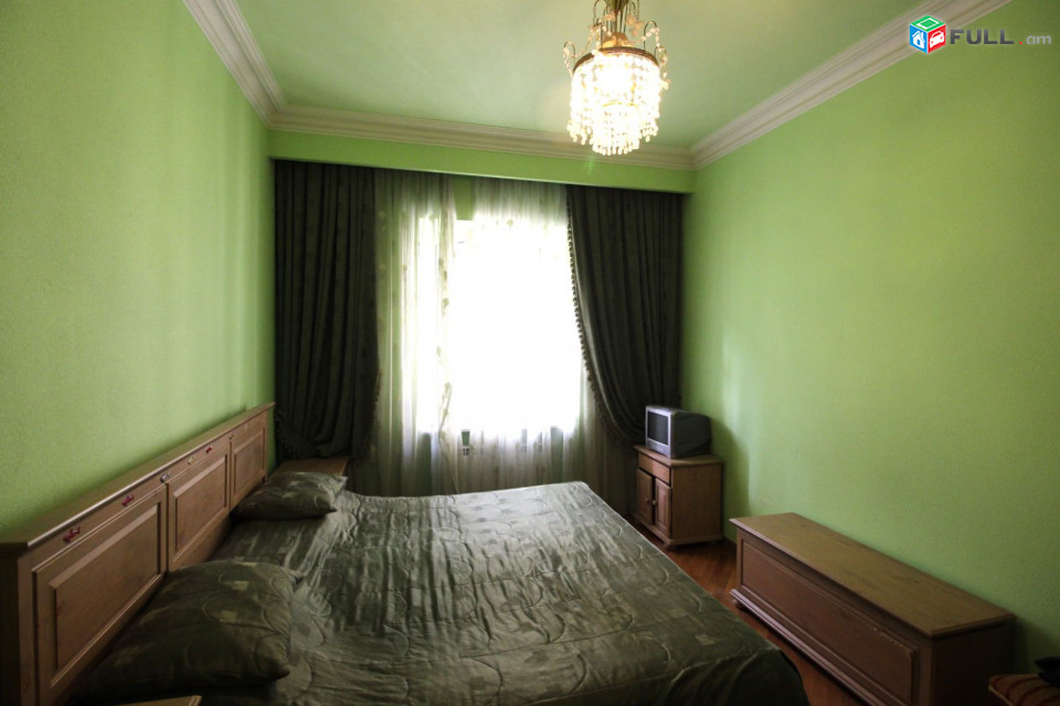  Ավագ Պետրոսյան փողոց, 5 սենյականոց բնակարան, 192քմ, for sale, կոդC1546